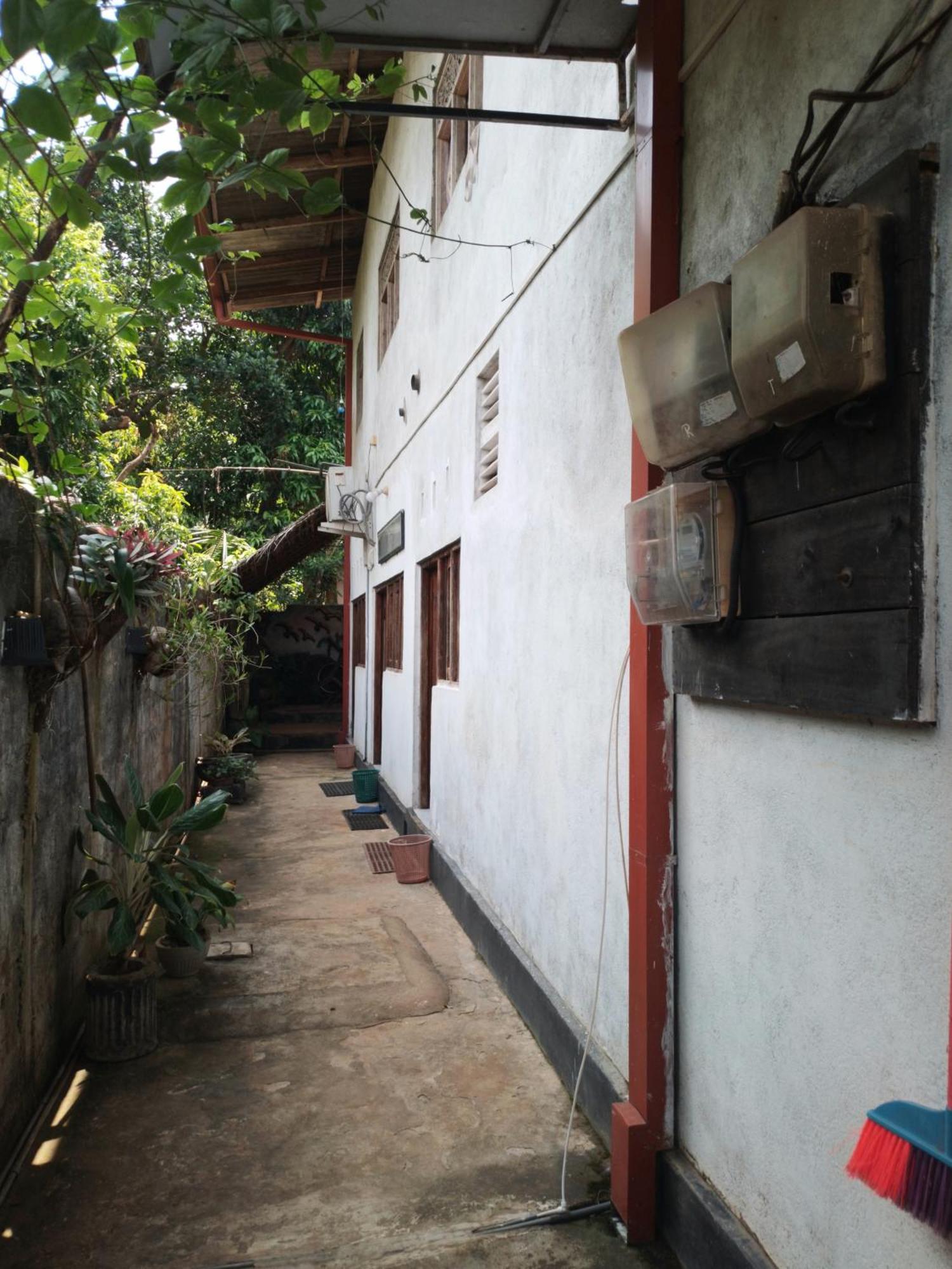 Lucky Holiday Home Anuradhapura Buitenkant foto