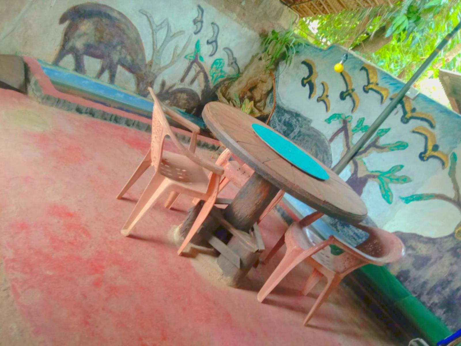Lucky Holiday Home Anuradhapura Buitenkant foto