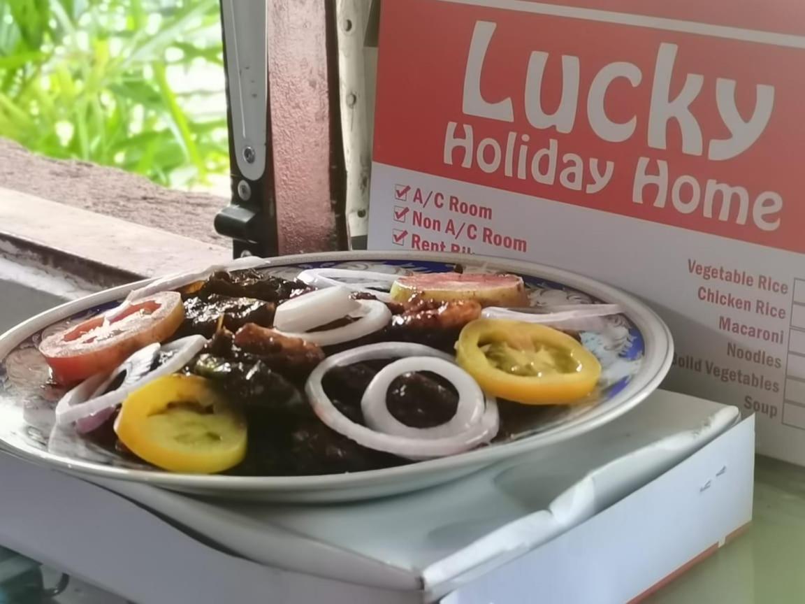 Lucky Holiday Home Anuradhapura Buitenkant foto