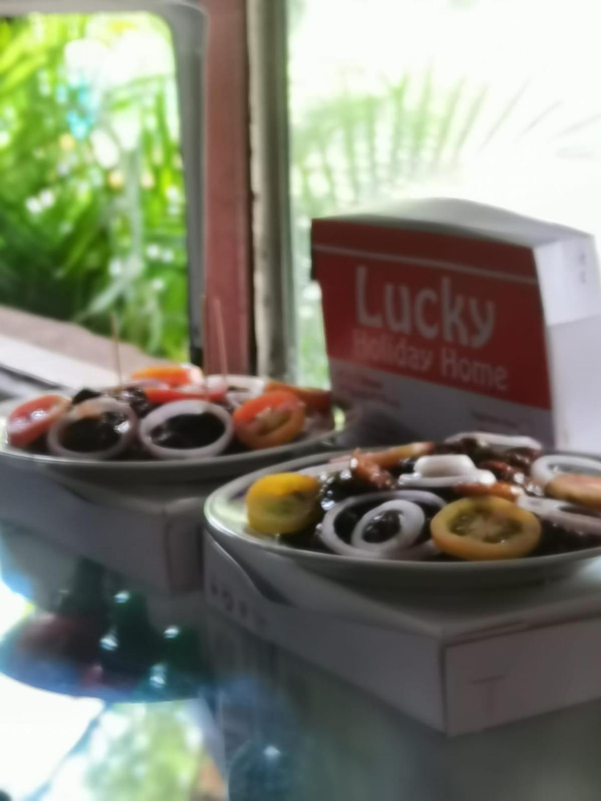 Lucky Holiday Home Anuradhapura Buitenkant foto